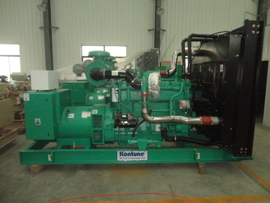60HZ/1800RPM UMMINS Generatore diesel set raffreddamento ad acqua Diesel Potenza principale 563KVA/450KW