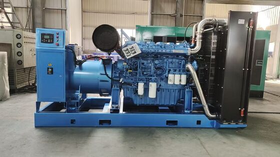 1500/1800 giri al minuto Velocità nominale Weichai 750KVA/600KW Generatore diesel Set con Motore Modello 6M33D725E310 e Consumo di Carburante 15.7L/h
